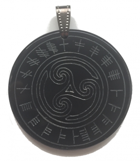 Triskele Ogham (Pendant from horn)