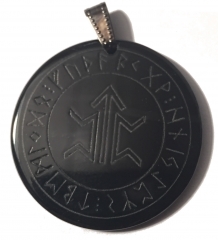 Schutzamulett eines Kämpfers (Kettenanhänger aus Horn)