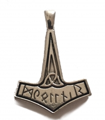 Thors Hammer mit Runen (Kettenanhänger in Silber)