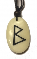 Berkana Rune - Kettenanhänger aus Knochen (weiss)