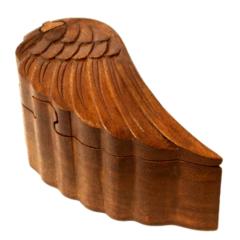 Engelsflügel (Schmuckdose aus Holz)